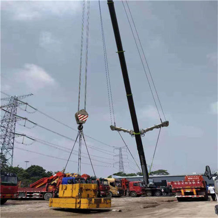 南丰镇风电设备吊装