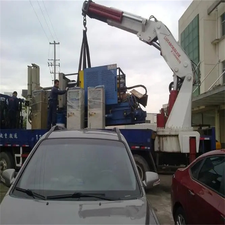 南丰镇吊车救援小汽车怎么吊